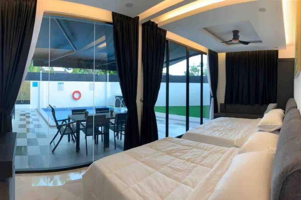 Abbie'S Private Pool Villa Bukit Mertajam Penang Exterior photo